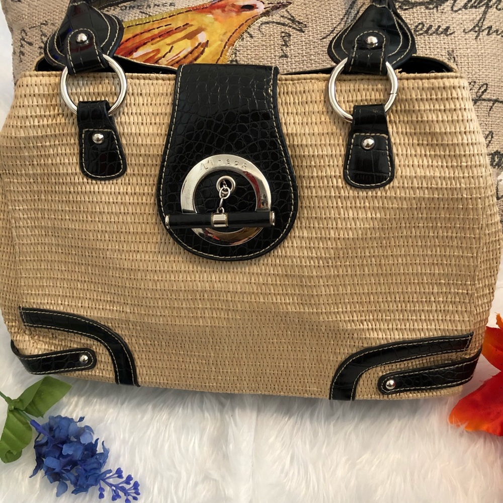 Women’s handbag